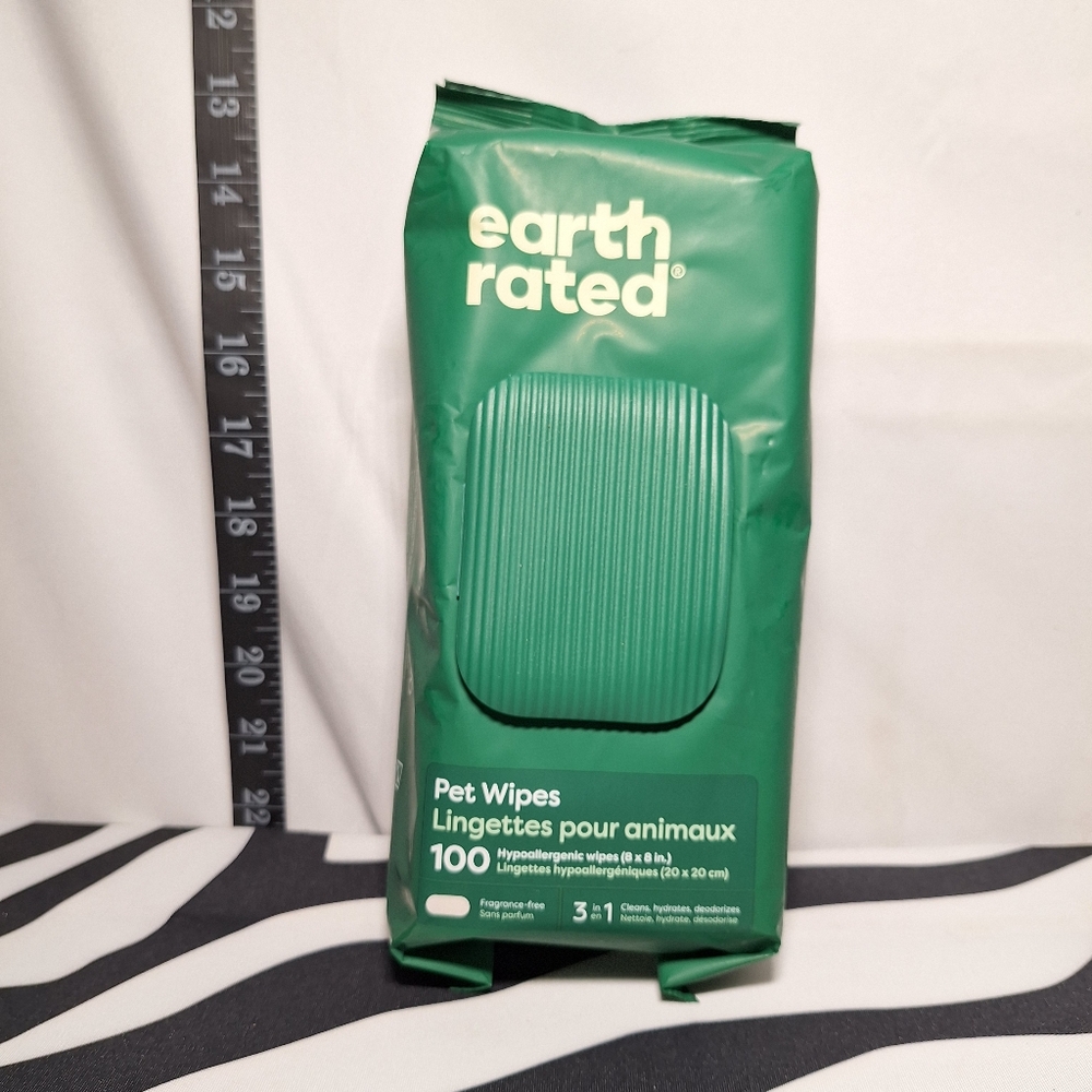 NWT Earth Rated Hypoallergenic 3-in-1 Dog Grooming Wipes, Unscented, 100 Ct